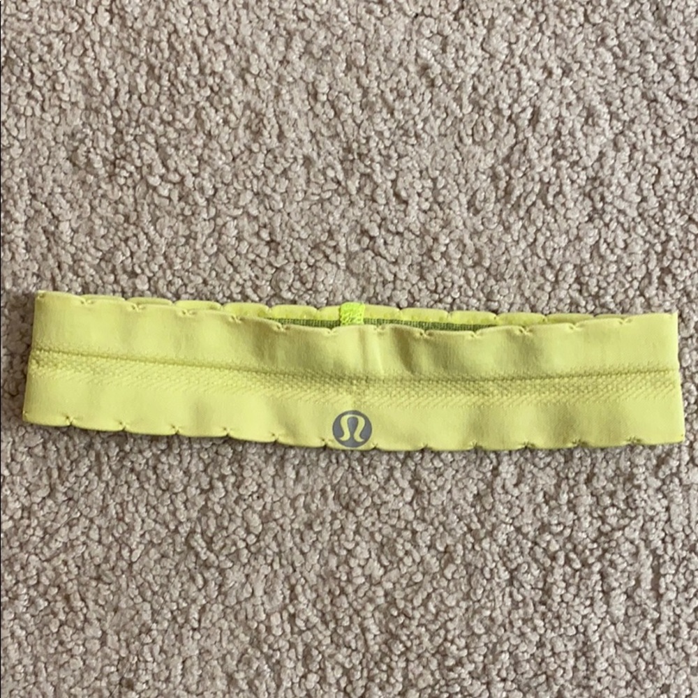 [FREE WITH LULU PURCHASE] NWOT lululemon headband